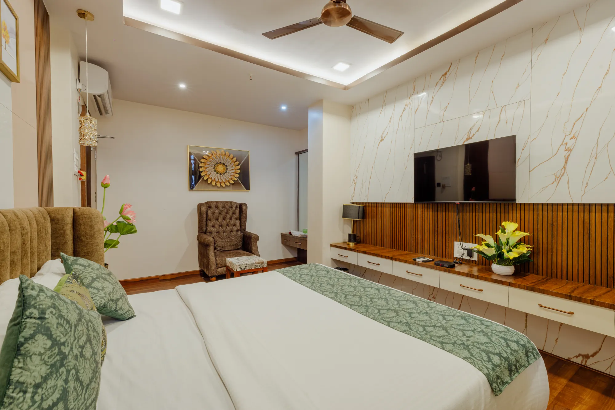 Balkrishna Suite photo 5